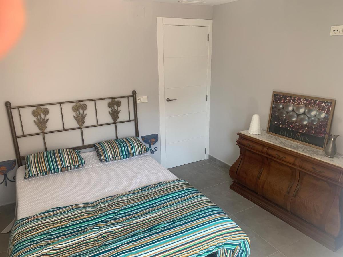 Campanar Room With Private Bathroom Valencia Exterior foto